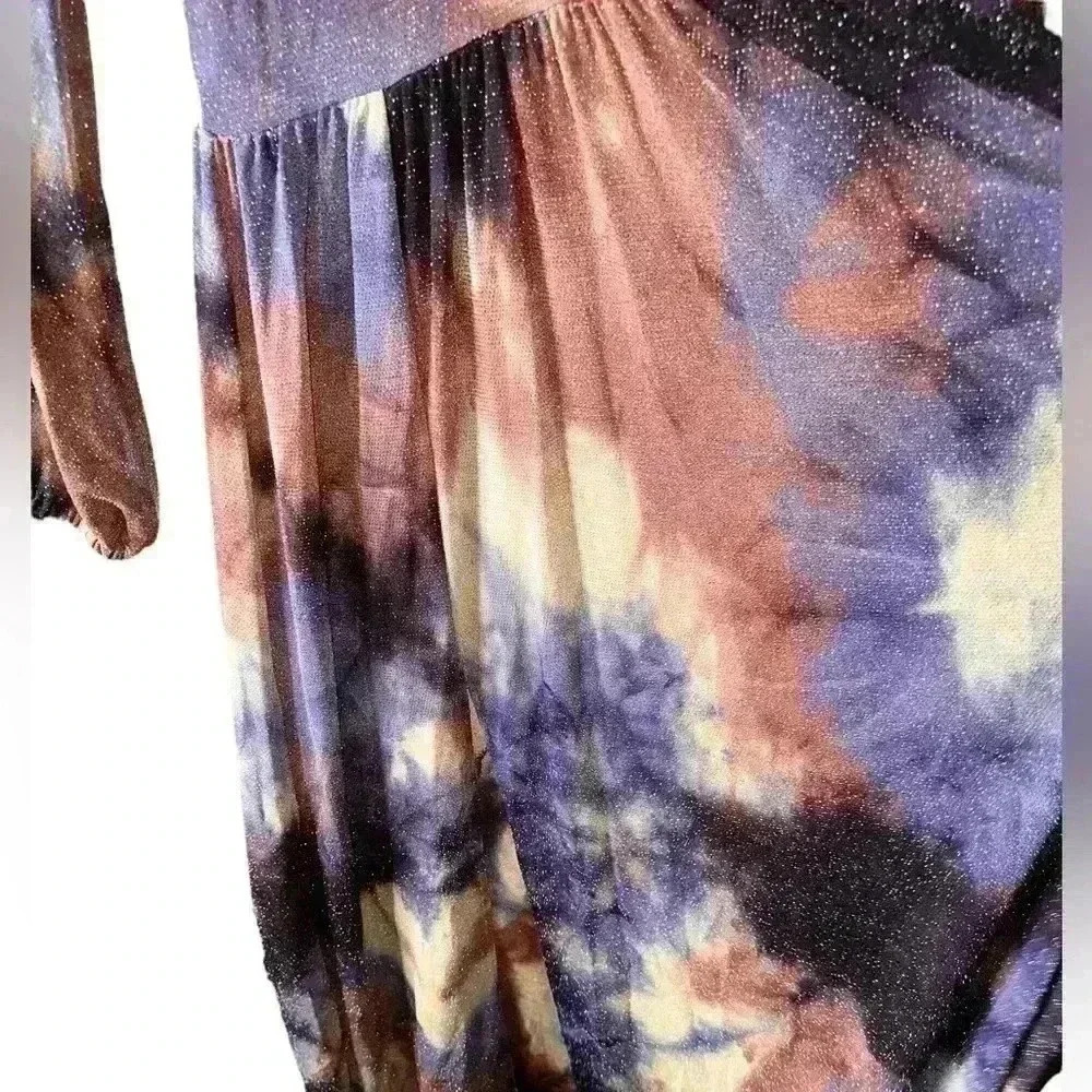 Blumin‎ Apparel size large tie dye with metallic silver thread. V neck. NWOT - Picture 8 of 12
